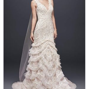 Wedding dress and under skirt